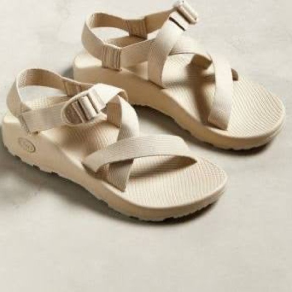 chacos for less